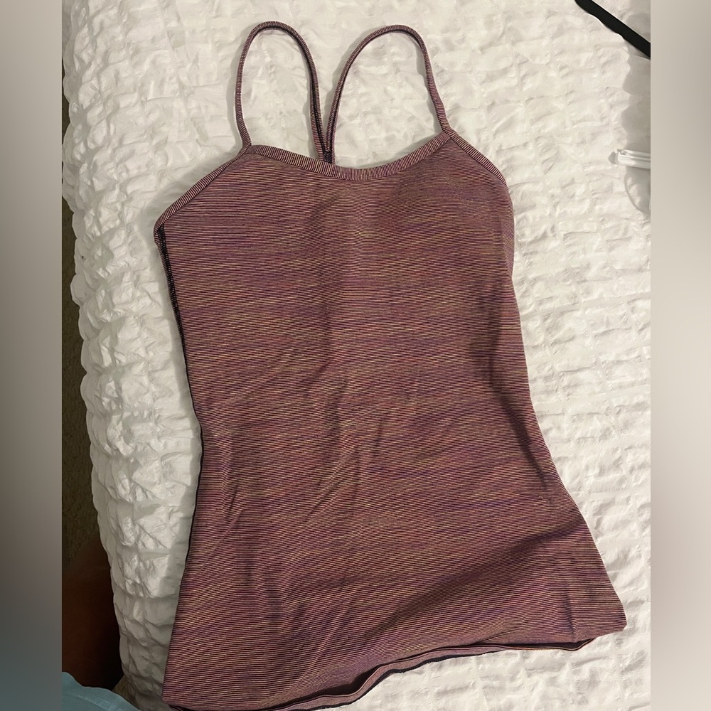Lululemon power Y tank top size 4!